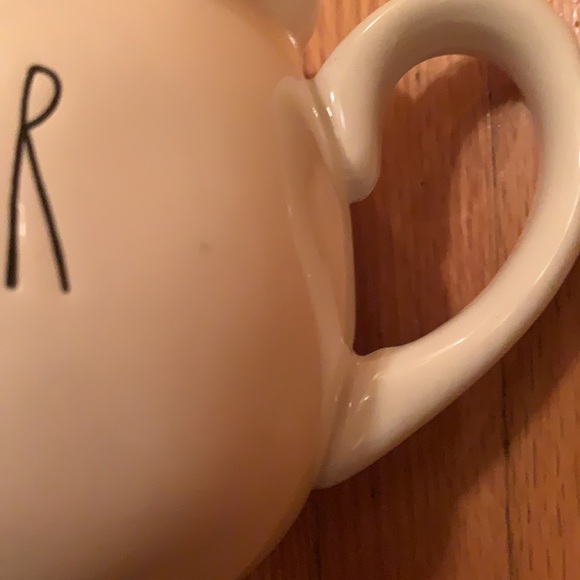 New OG 2018 Rae Dunn POUR Ceramic Creamer - Picture 5 of 6